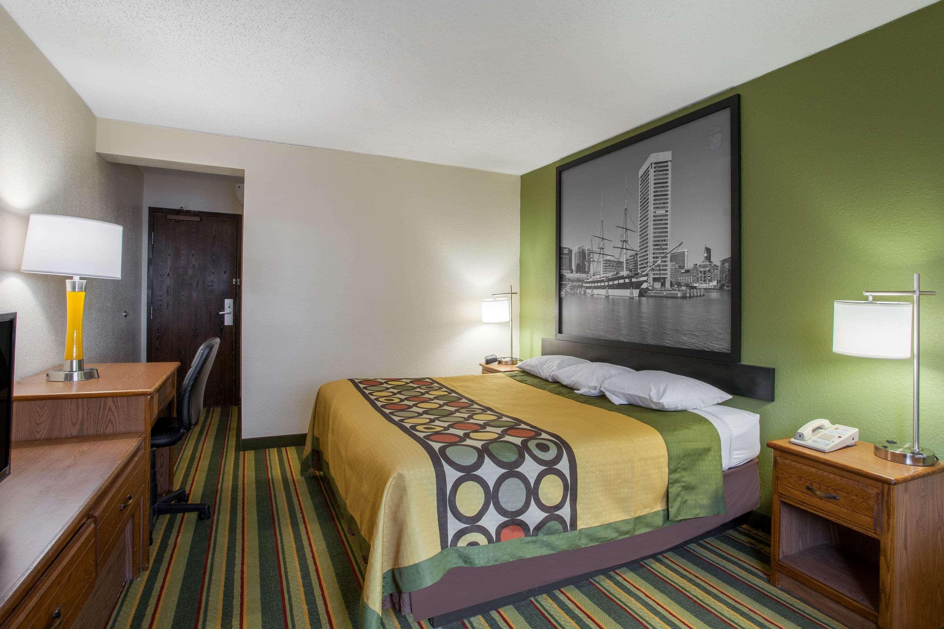 ซูเปอร์ 8 บาย วินด์แฮม คอลเลจพาร์ค วอช ดีซี แอเรีย Hotel ภายนอก รูปภาพ
