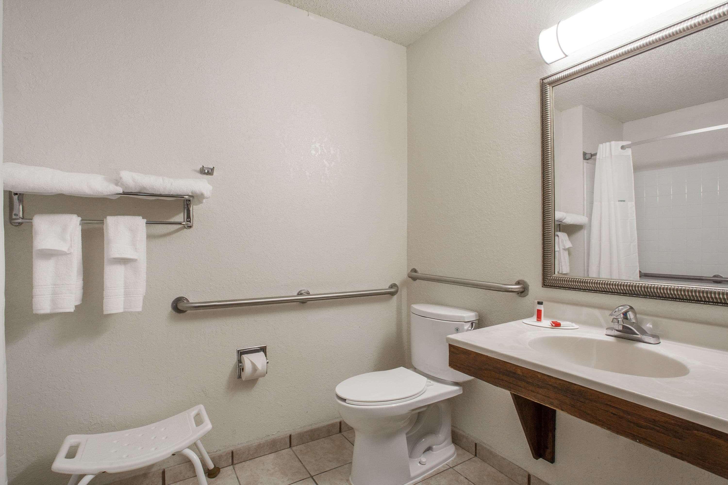 ซูเปอร์ 8 บาย วินด์แฮม คอลเลจพาร์ค วอช ดีซี แอเรีย Hotel ภายนอก รูปภาพ
